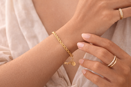 Class Gold Bracelet
